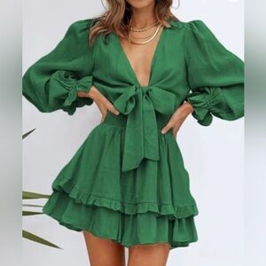 Deep V Neck Knotted Tiered
Chiffon Elegant Mini Short Swing Skater Dress size S